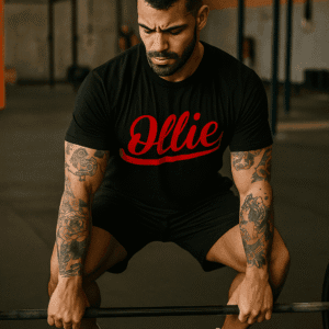 Camiseta Negra Básica – Ollie Store | Logo Rojo | Streetwear Artesanal
